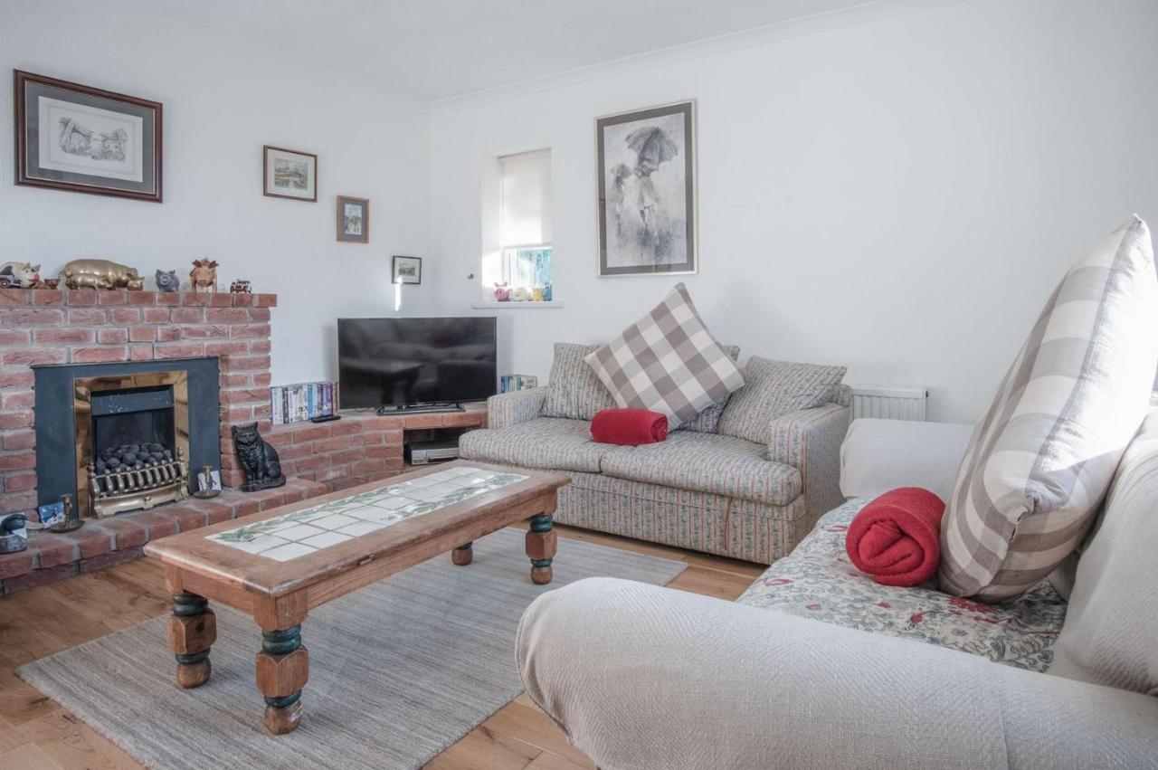 Maytree Cottage - 4 Bedroom Holiday Home - Tenby Extérieur photo