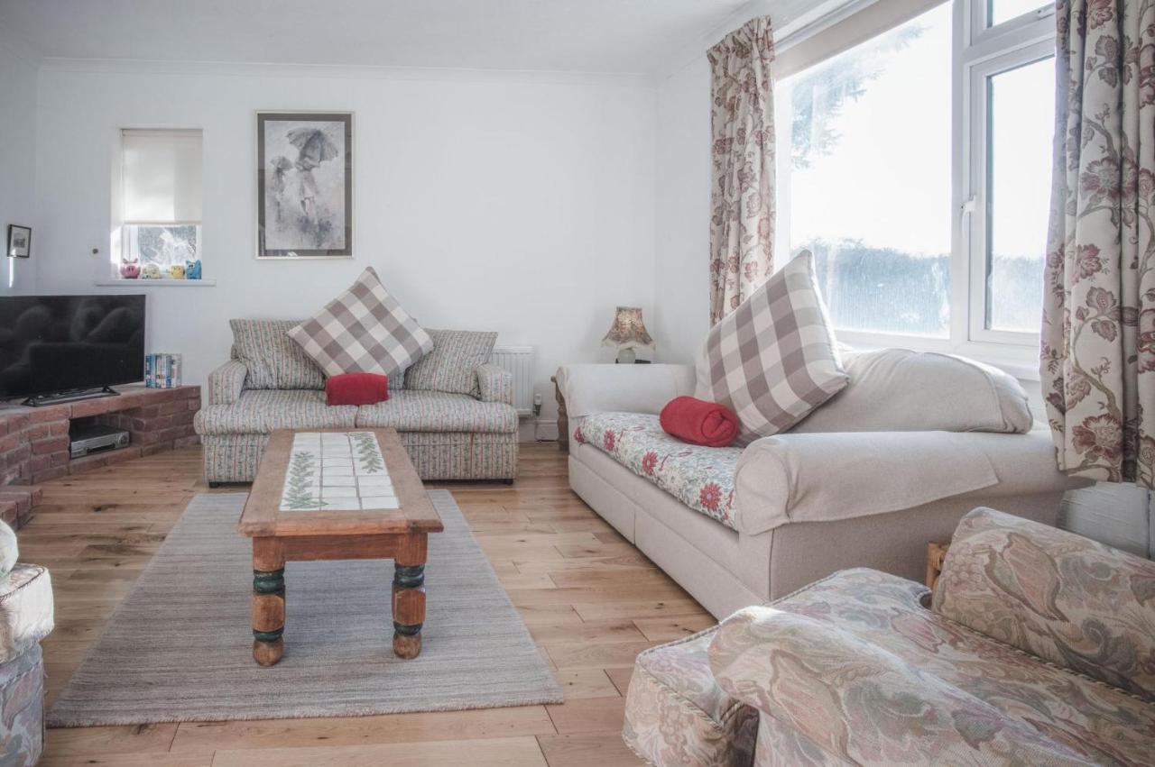 Maytree Cottage - 4 Bedroom Holiday Home - Tenby Extérieur photo