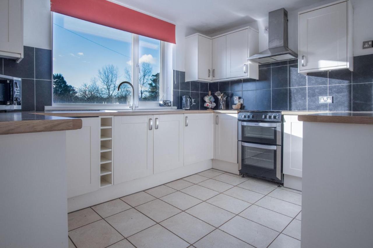 Maytree Cottage - 4 Bedroom Holiday Home - Tenby Extérieur photo