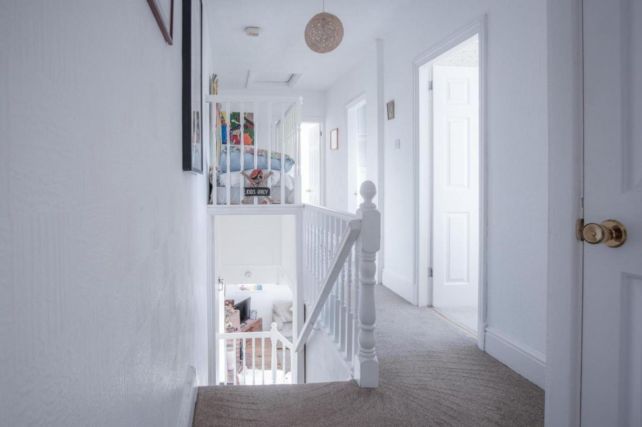 Maytree Cottage - 4 Bedroom Holiday Home - Tenby Extérieur photo
