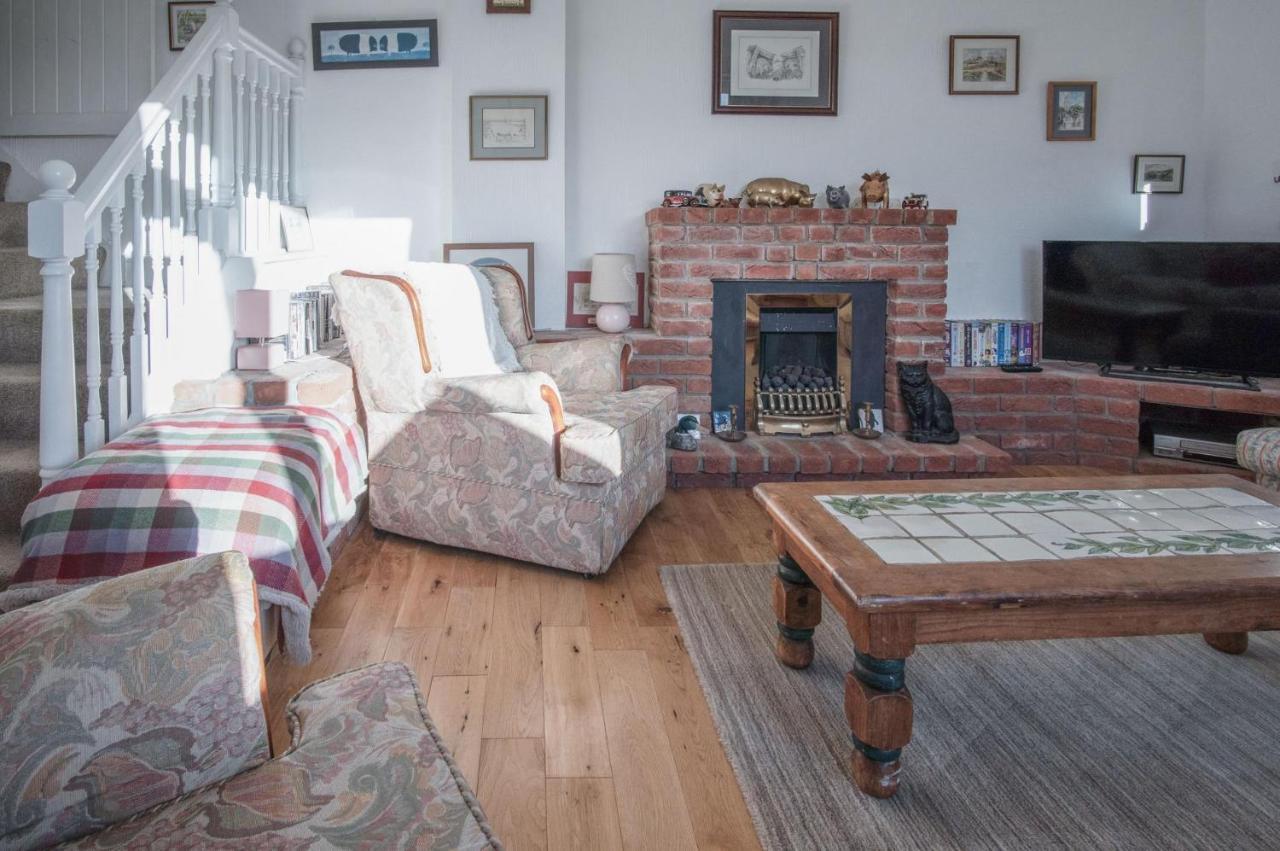 Maytree Cottage - 4 Bedroom Holiday Home - Tenby Extérieur photo