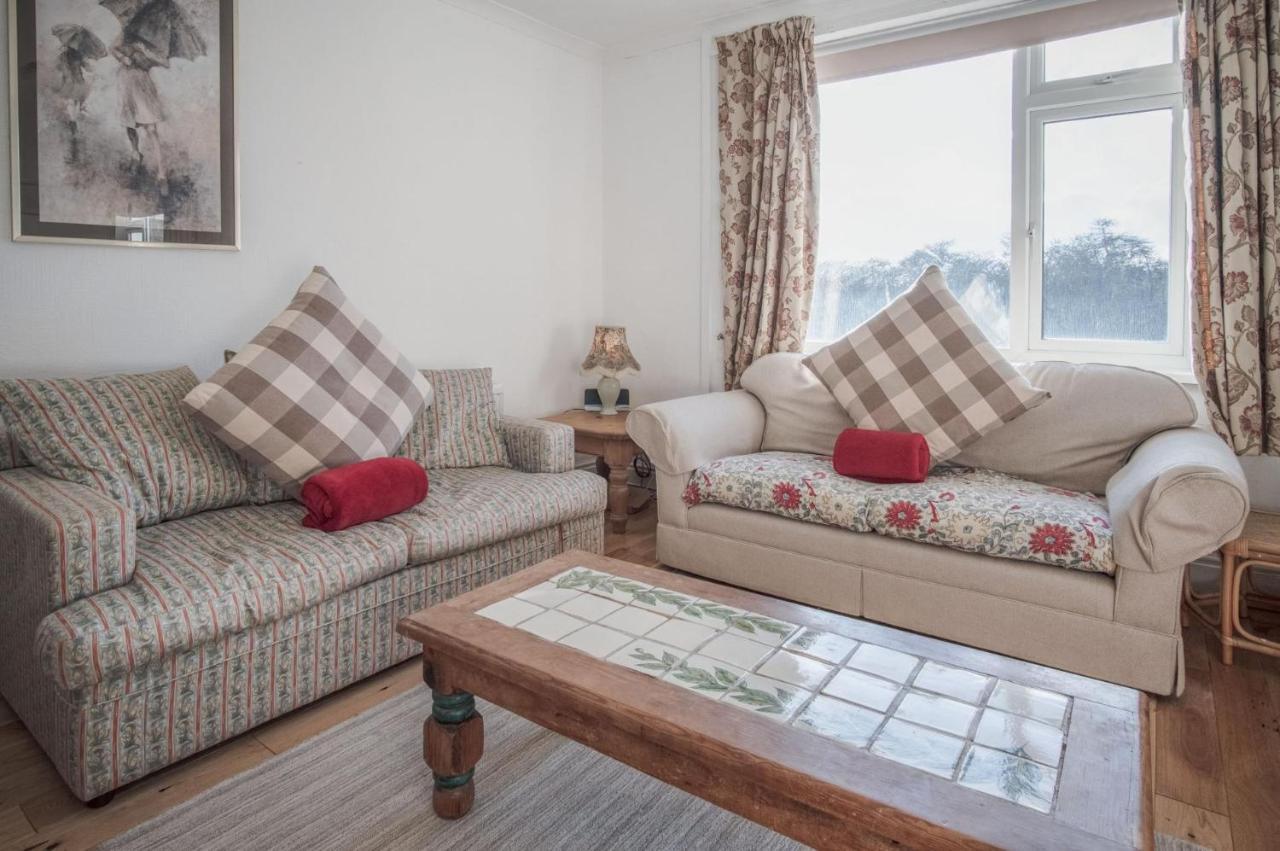 Maytree Cottage - 4 Bedroom Holiday Home - Tenby Extérieur photo
