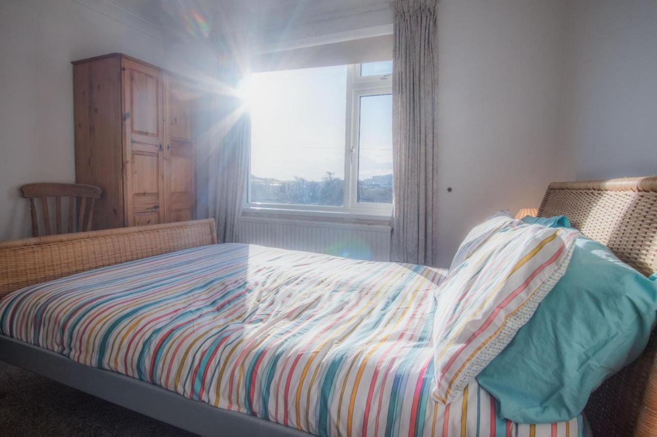 Maytree Cottage - 4 Bedroom Holiday Home - Tenby Extérieur photo
