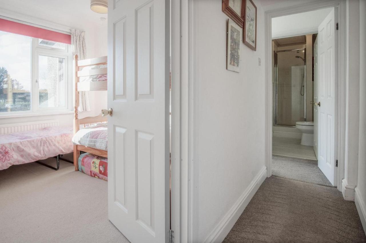Maytree Cottage - 4 Bedroom Holiday Home - Tenby Extérieur photo